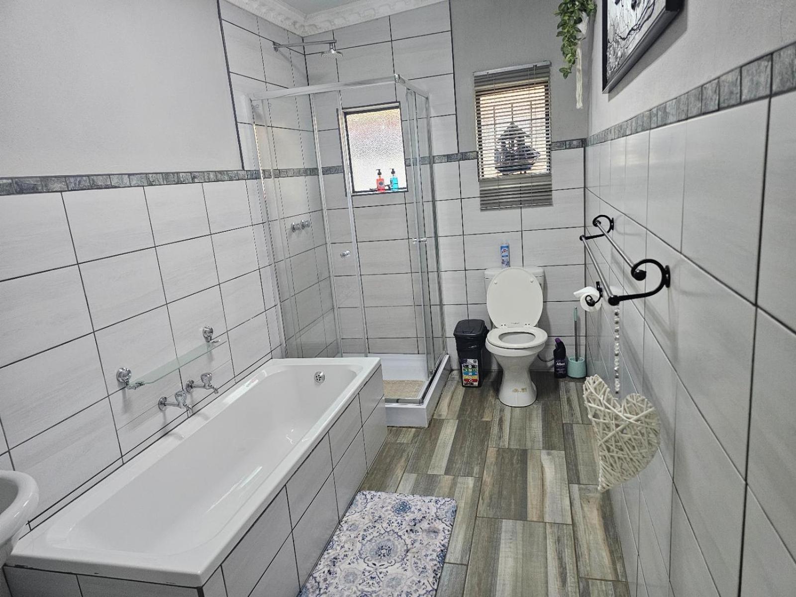 Apricity Inn Louis Trichardt Zimmer foto